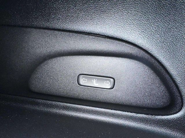 2017 Chrysler Pacifica Limited 4dr Wagon - 22940470 - 34