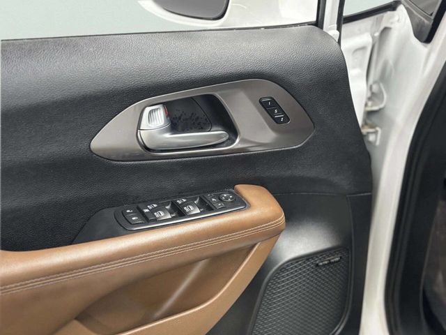 2017 Chrysler Pacifica Limited 4dr Wagon - 22976969 - 10