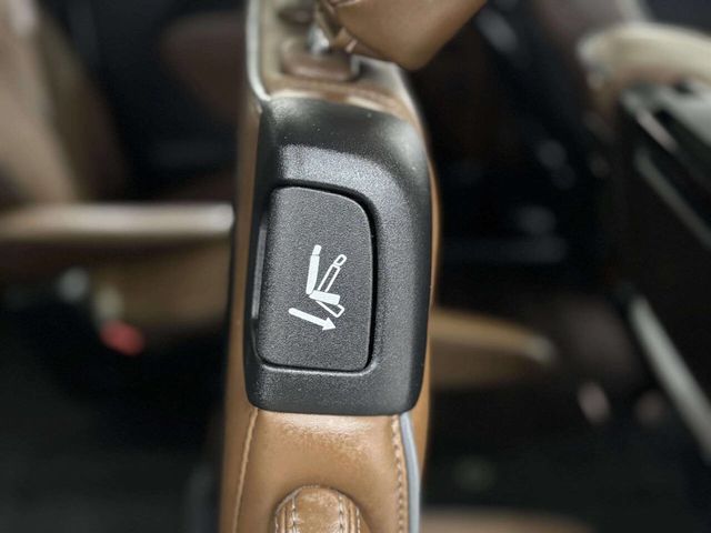 2017 Chrysler Pacifica Limited 4dr Wagon - 22976969 - 32