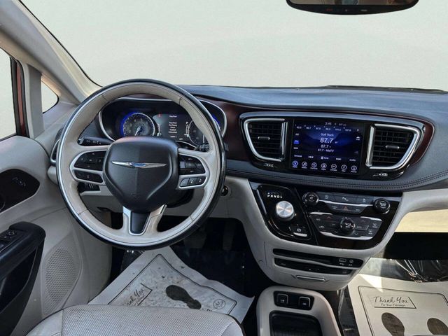 2017 Chrysler Pacifica Limited 4dr Wagon - 23007409 - 17