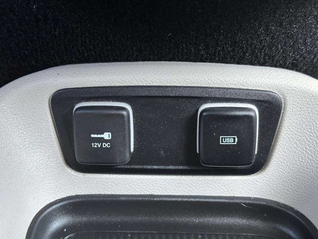 2017 Chrysler Pacifica Limited 4dr Wagon - 23007409 - 32