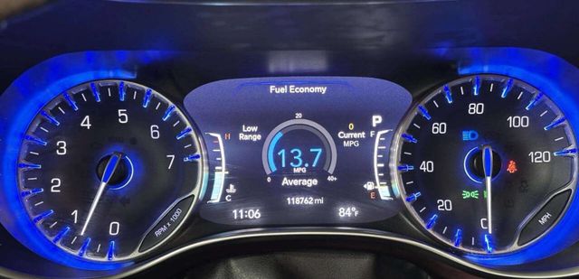 2017 Chrysler Pacifica Limited 4dr Wagon - 23053538 - 34