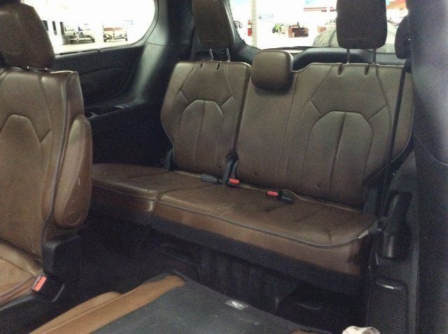 2017 Chrysler Pacifica Limited 4dr Wagon - 22965673 - 28