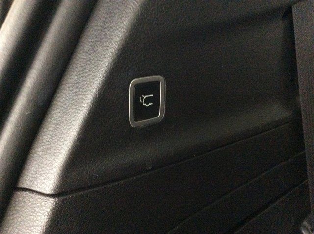 2017 Chrysler Pacifica Limited 4dr Wagon - 22965673 - 33