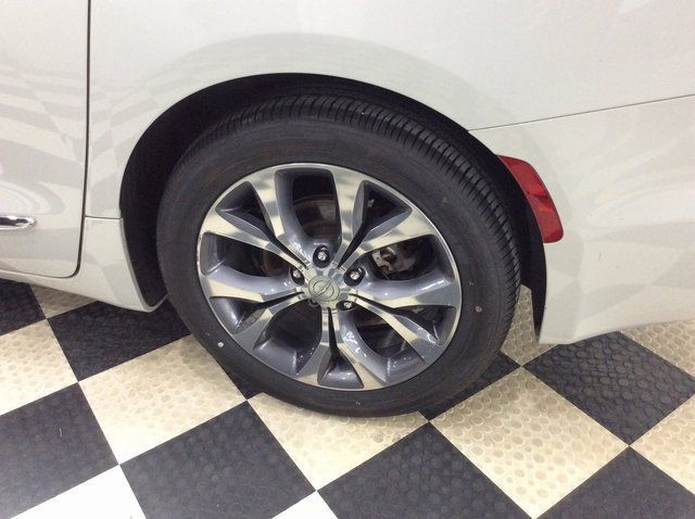 2017 Chrysler Pacifica Limited 4dr Wagon - 22965673 - 34