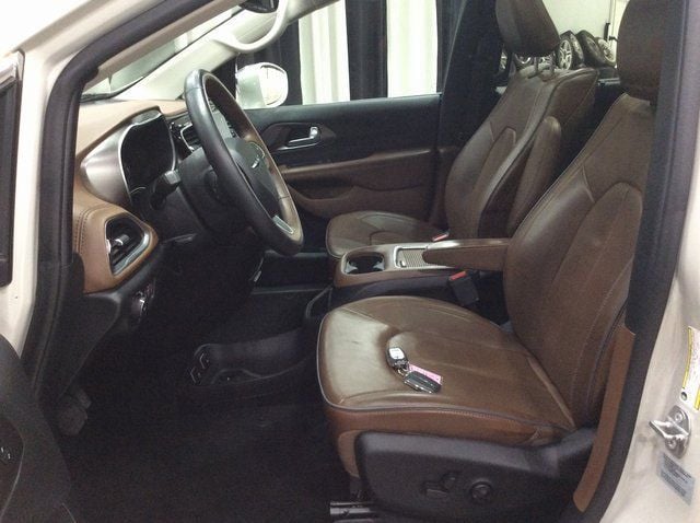 2017 Chrysler Pacifica Limited 4dr Wagon - 22965673 - 8