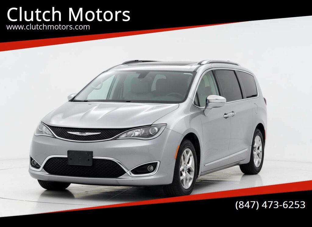 2017 Chrysler Pacifica LOADED!! VERY CLEAN INSIDE AND OUT! READY FOR A ROADTRIP! - 22847713 - 0
