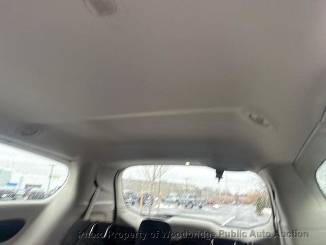 2017 Chrysler Pacifica LX 4dr Wagon - 22965552 - 10