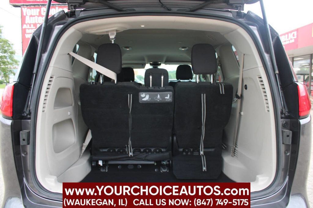 2017 Chrysler Pacifica LX 4dr Wagon - 22927948 - 9