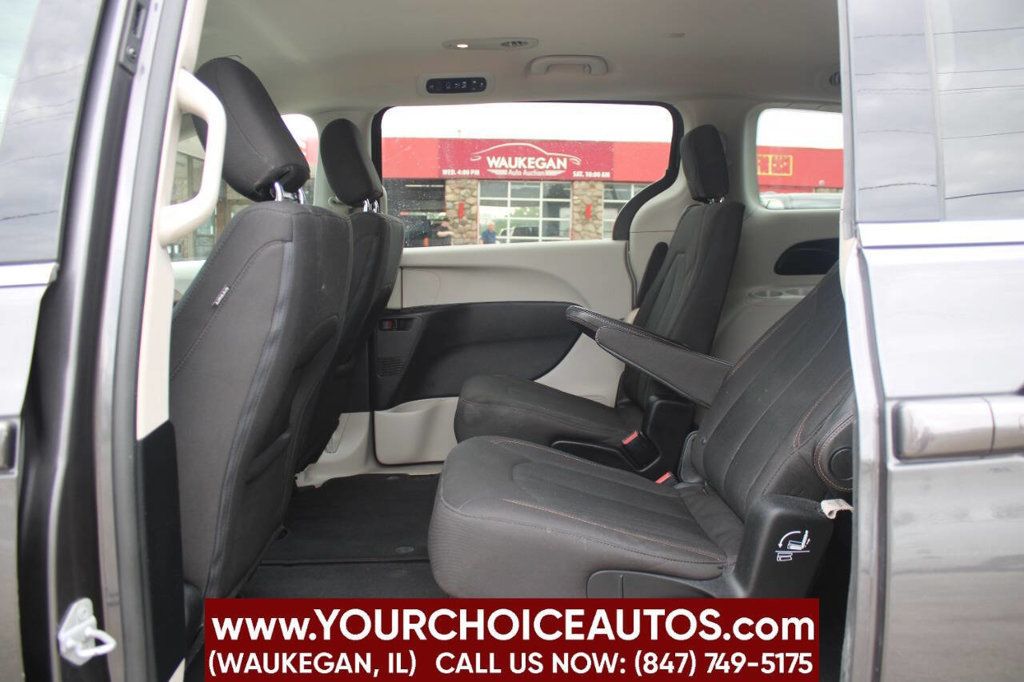 2017 Chrysler Pacifica LX 4dr Wagon - 22927948 - 29