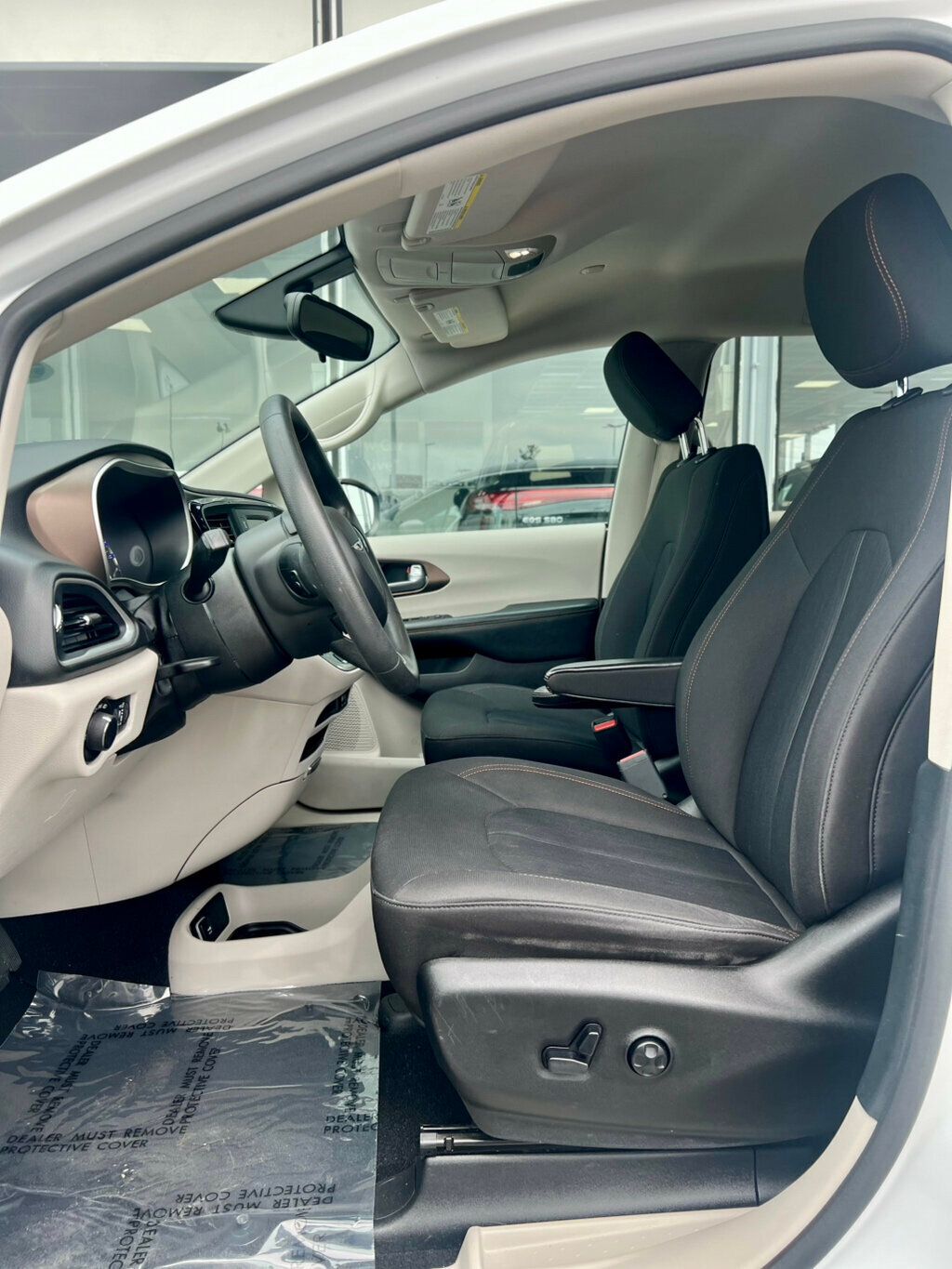 2017 Chrysler Pacifica LX 4dr Wagon - 23018915 - 12