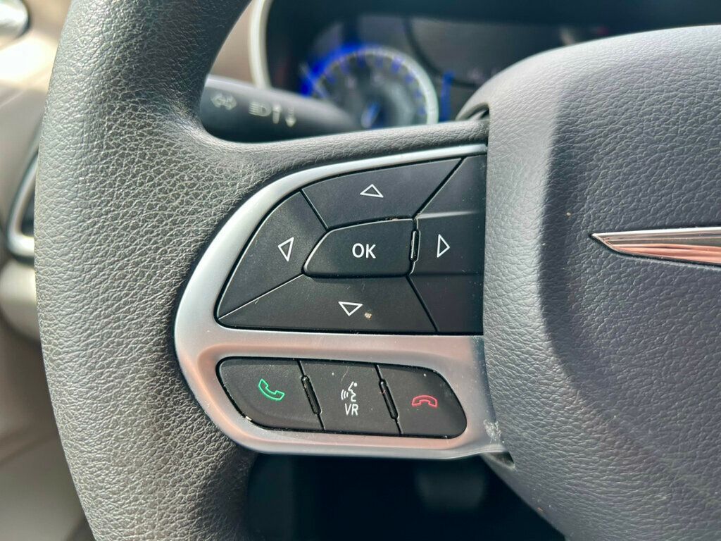 2017 Chrysler Pacifica LX 4dr Wagon - 23018915 - 16