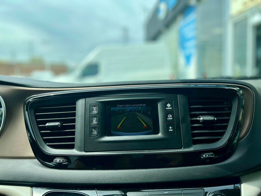 2017 Chrysler Pacifica LX 4dr Wagon - 23018915 - 24