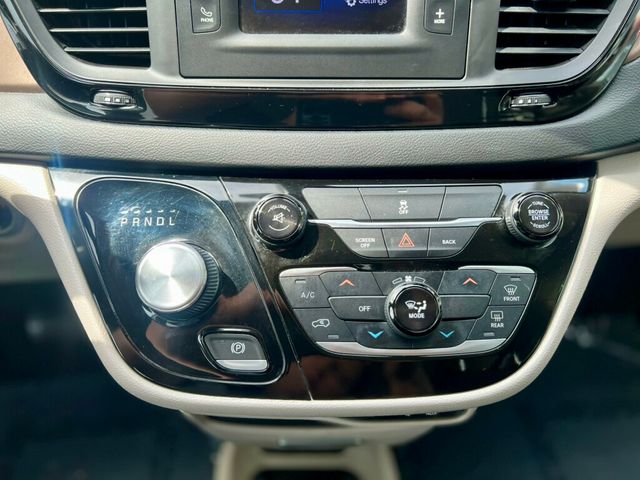 2017 Chrysler Pacifica LX 4dr Wagon - 23018915 - 25