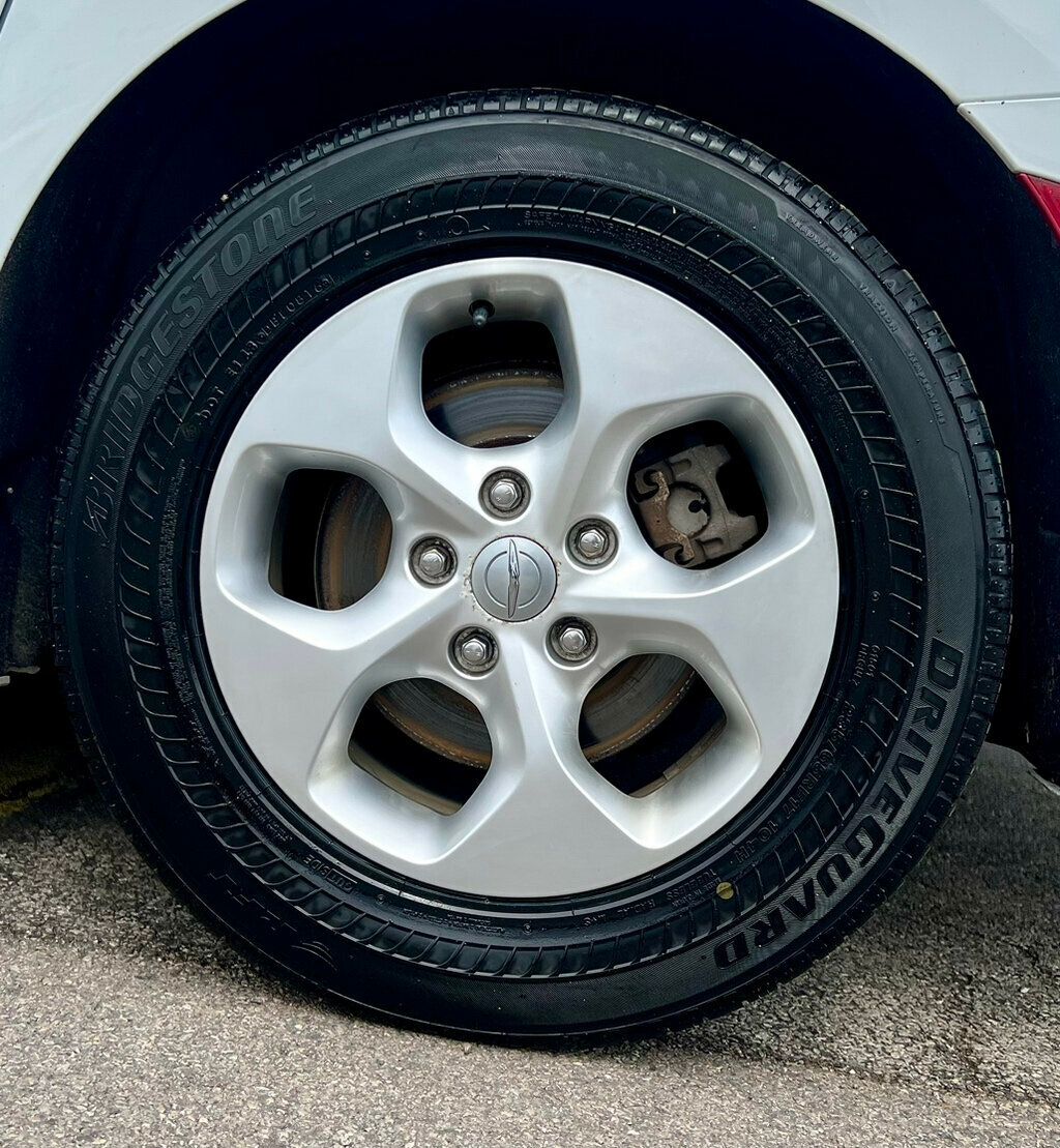 2017 Chrysler Pacifica LX 4dr Wagon - 23018915 - 27