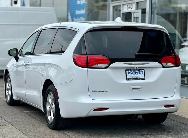 2017 Chrysler Pacifica LX 4dr Wagon - 23018915 - 32