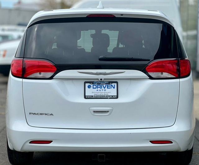 2017 Chrysler Pacifica LX 4dr Wagon - 23018915 - 3