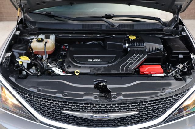 2017 Chrysler Pacifica LX 4dr Wagon - 22935937 - 9