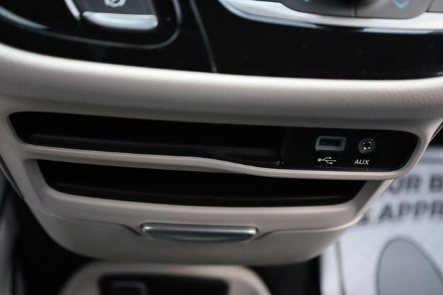 2017 Chrysler Pacifica LX 4dr Wagon - 22935937 - 34