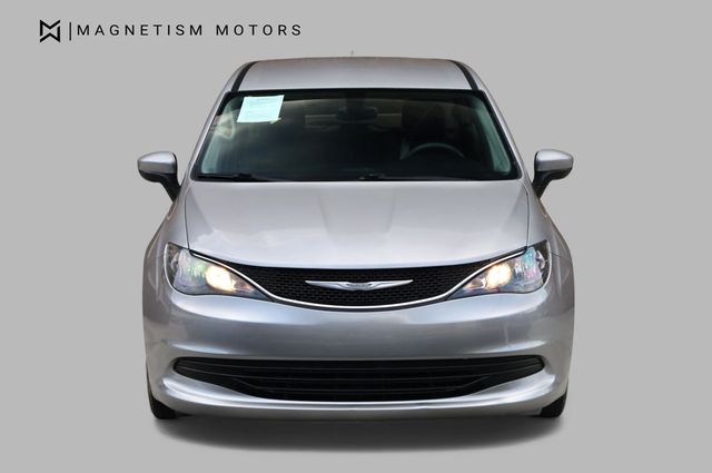 2017 Chrysler Pacifica LX 4dr Wagon - 22935937 - 4