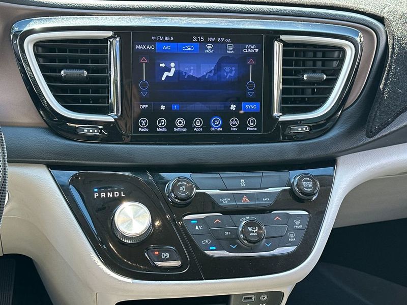 2017 Chrysler Pacifica Touring 4dr Wagon - 23038658 - 15