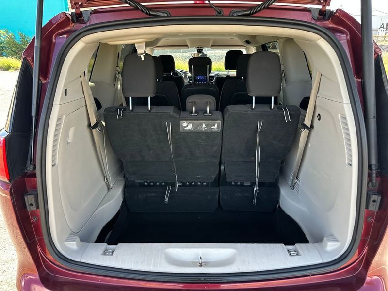 2017 Chrysler Pacifica Touring 4dr Wagon - 23038658 - 18