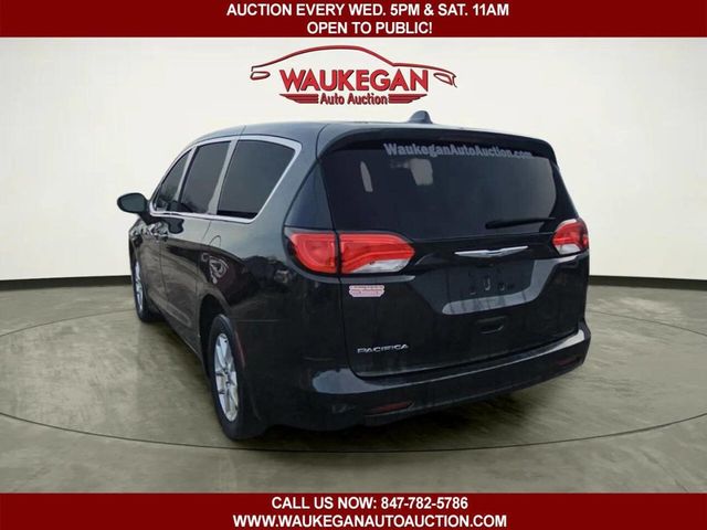 2017 Chrysler Pacifica Touring 4dr Wagon - 23003891 - 5