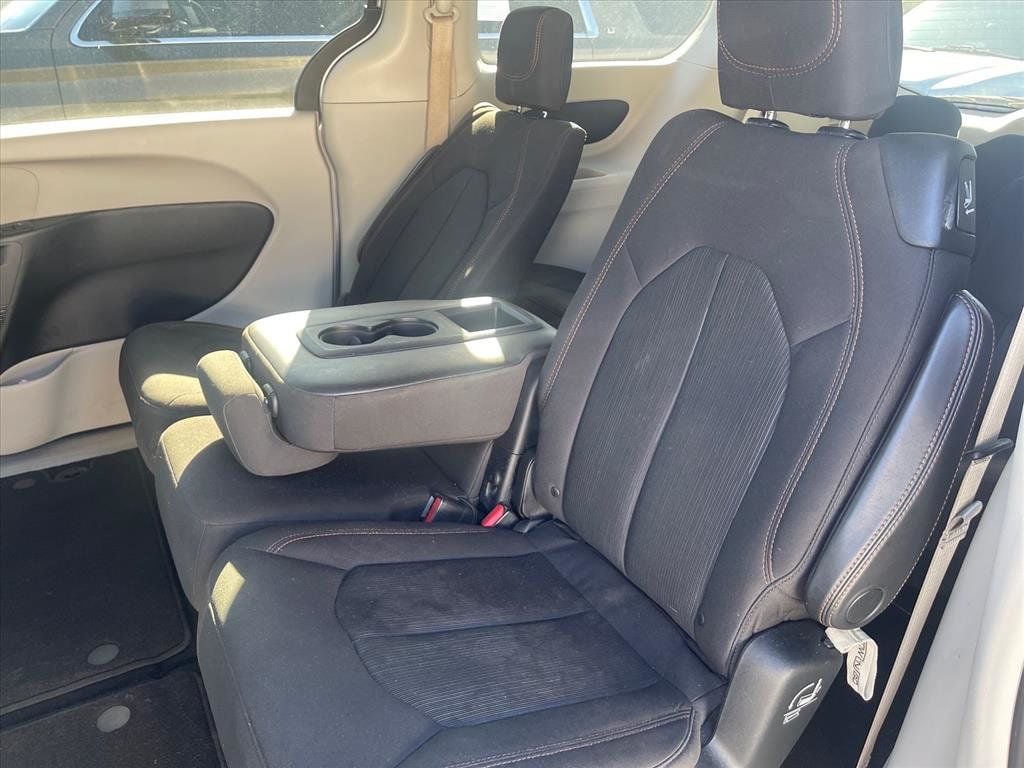 2017 Chrysler Pacifica Touring 4dr Wagon - 22973412 - 14