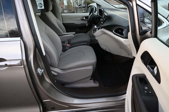 2017 Chrysler Pacifica Touring 4dr Wagon - 22963886 - 14