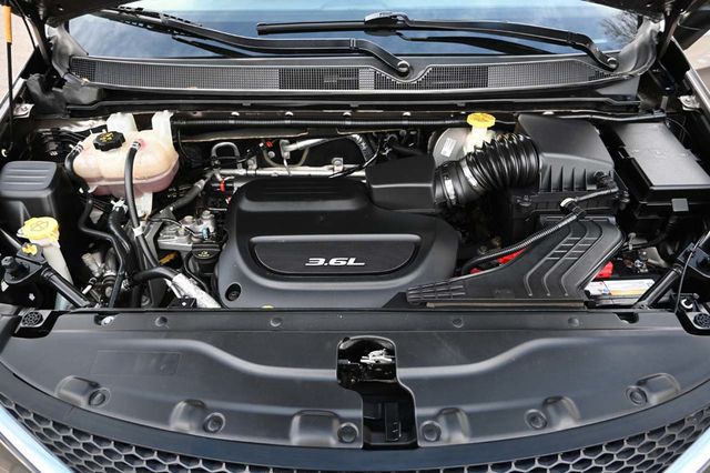 2017 Chrysler Pacifica Touring 4dr Wagon - 22963886 - 33