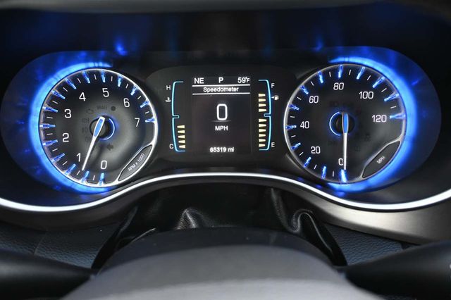 2017 Chrysler Pacifica Touring 4dr Wagon - 22963886 - 34