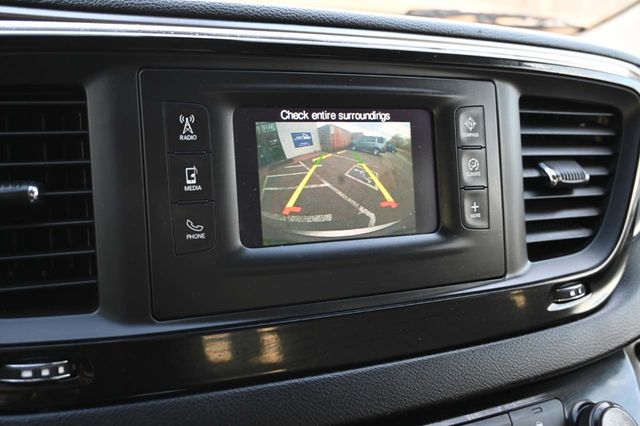 2017 Chrysler Pacifica Touring 4dr Wagon - 22963886 - 35