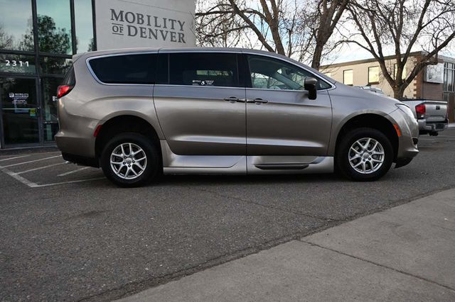2017 Chrysler Pacifica Touring 4dr Wagon - 22963886 - 4