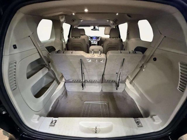 2017 Chrysler Pacifica Touring 4dr Wagon - 23020812 - 4