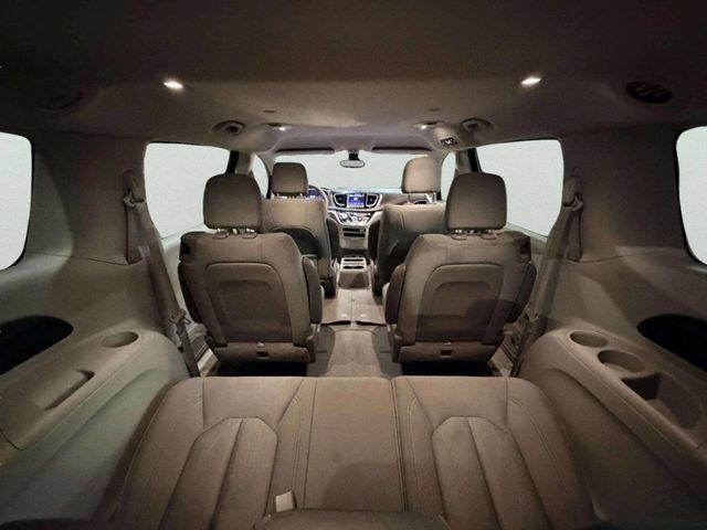 2017 Chrysler Pacifica Touring 4dr Wagon - 23020812 - 5
