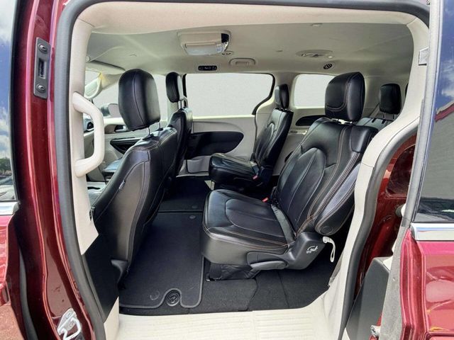 2017 Chrysler Pacifica Touring 4dr Wagon - 23038740 - 24