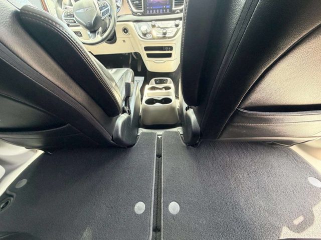2017 Chrysler Pacifica Touring 4dr Wagon - 23038740 - 30