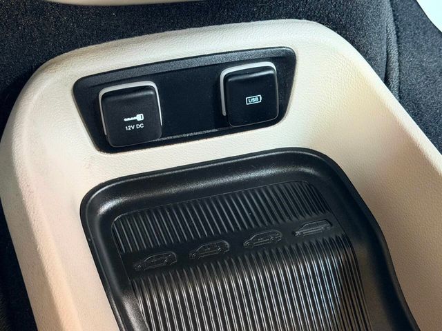 2017 Chrysler Pacifica Touring 4dr Wagon - 23038740 - 52
