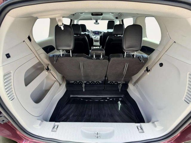 2017 Chrysler Pacifica Touring 4dr Wagon - 23038740 - 5