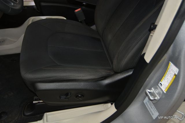 2017 Chrysler Pacifica Touring 4dr Wagon - 22975883 - 14
