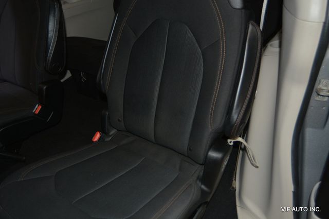 2017 Chrysler Pacifica Touring 4dr Wagon - 22975883 - 21