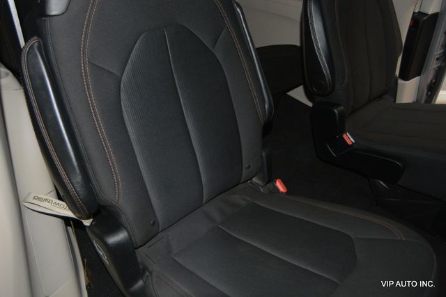 2017 Chrysler Pacifica Touring 4dr Wagon - 22975883 - 22