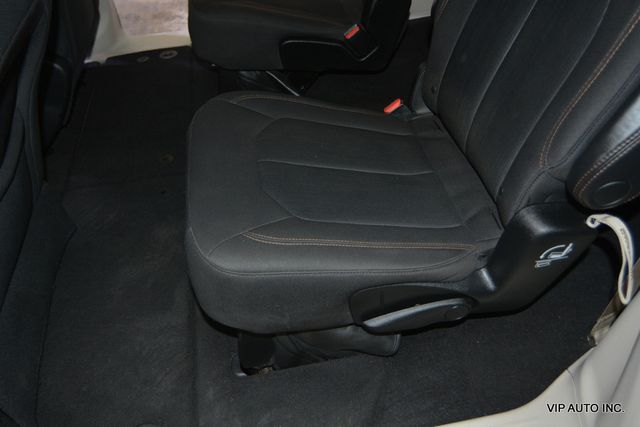 2017 Chrysler Pacifica Touring 4dr Wagon - 22975883 - 23