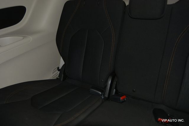 2017 Chrysler Pacifica Touring 4dr Wagon - 22975883 - 27