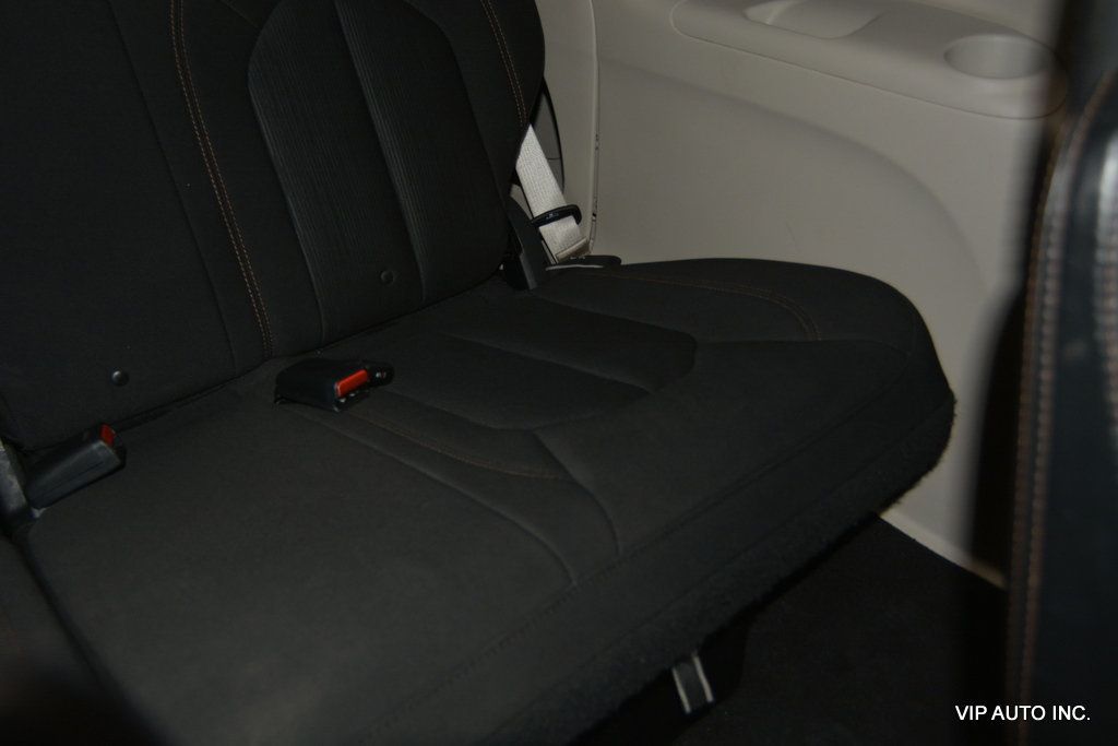 2017 Chrysler Pacifica Touring 4dr Wagon - 22975883 - 30