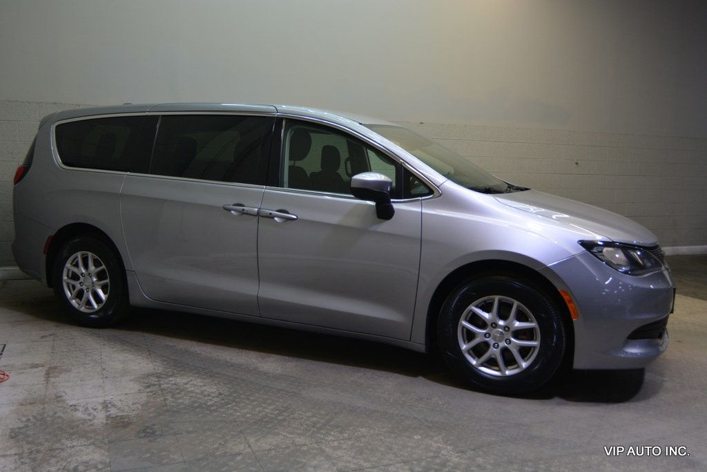 2017 Chrysler Pacifica Touring 4dr Wagon - 22975883 - 31