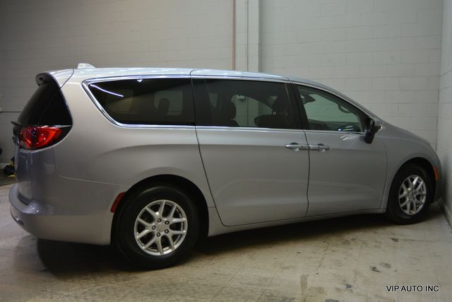 2017 Chrysler Pacifica Touring 4dr Wagon - 22975883 - 34