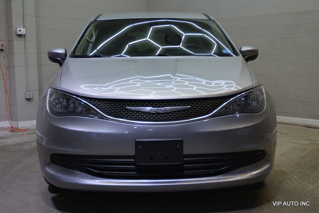 2017 Chrysler Pacifica Touring 4dr Wagon - 22975883 - 37