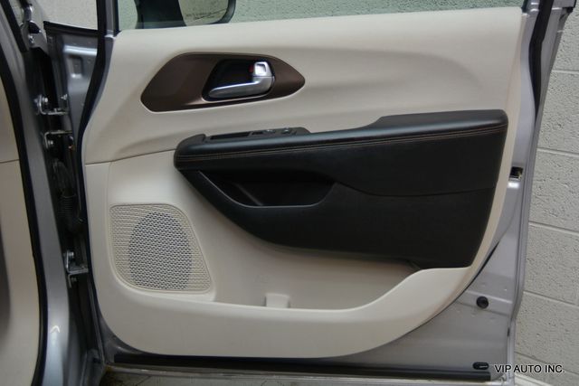 2017 Chrysler Pacifica Touring 4dr Wagon - 22975883 - 7