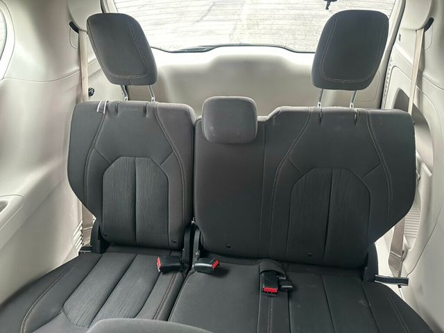 2017 Chrysler Pacifica Touring 4dr Wagon - 23017184 - 10